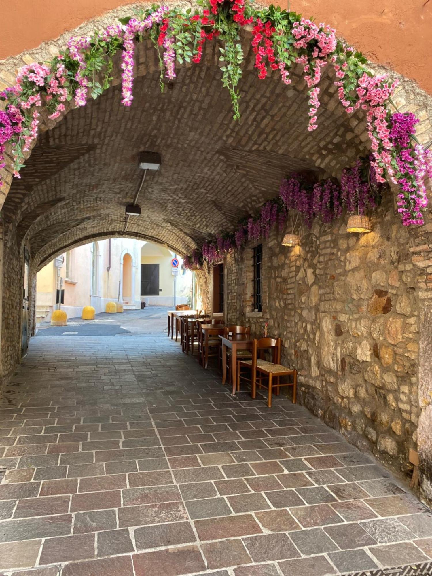 Casa Franka Garda Lake View トスコラーノ・マデルノ エクステリア 写真